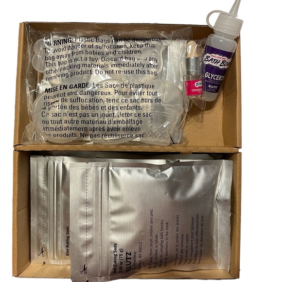 ⭐️4/$20⭐️ NEW Klutz Make Your Own Bath Bombs - Picture 5 of 5
